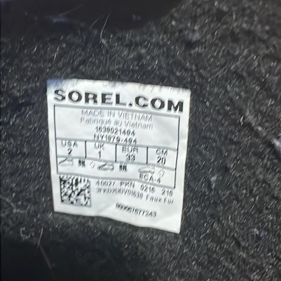 Kids Sorel Boots - Picture 3 of 3